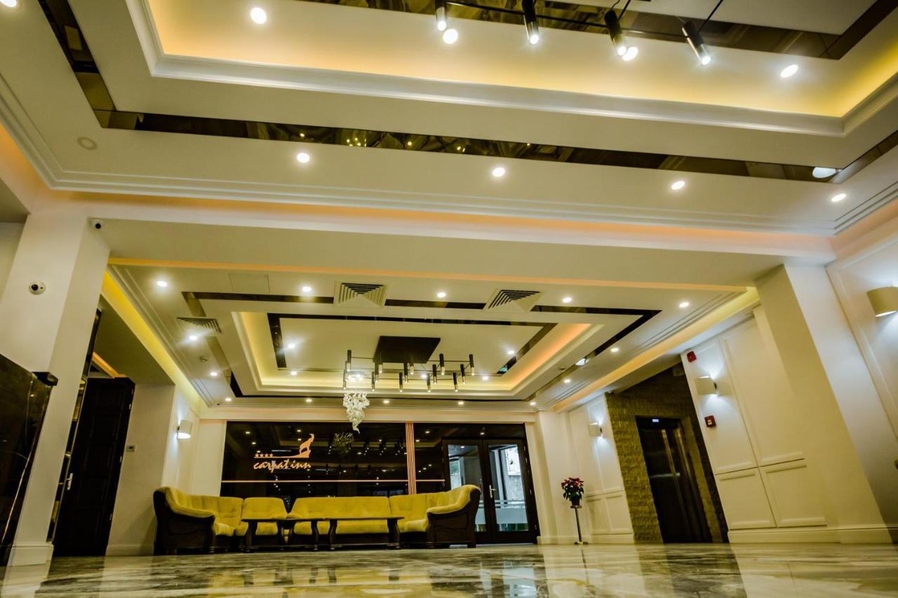 Hotel Carpat Inn Azuga Exterior photo